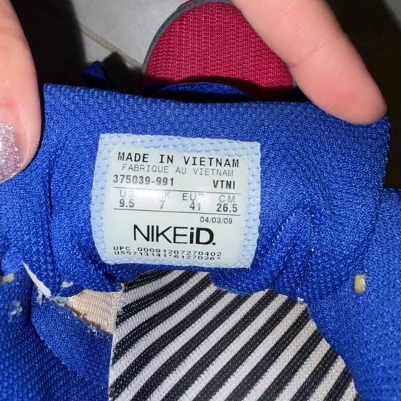 DO NOT BUY. Nike AirStab blue and pink women’s 9.5 Athletic Shoes - Picture 8 of 10